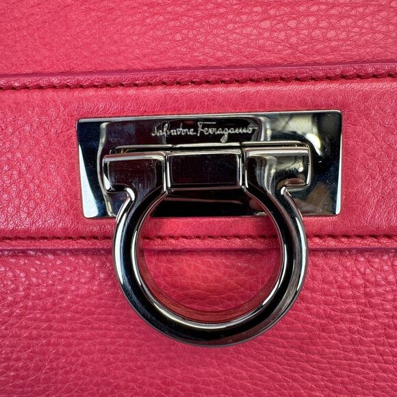 Salvatore Ferragamo Sofia Large Tote Shoulder Bag - Picture 4 of 16